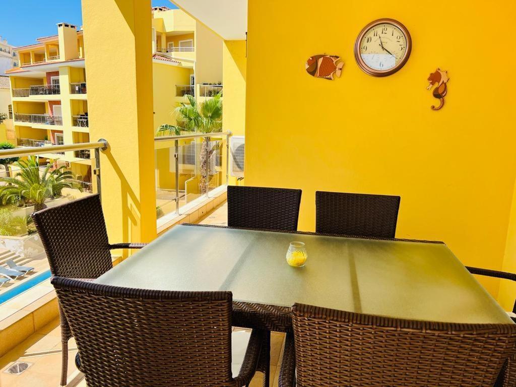 Valente Patio Apartment Lagos Eksteriør billede
